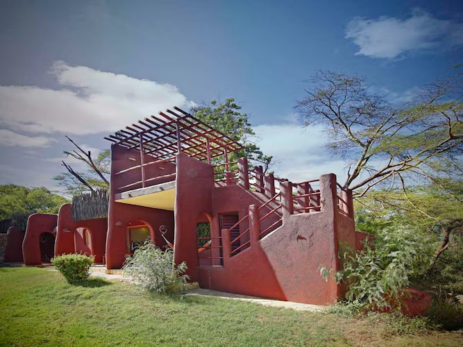 Amboseli Serena Safari Lodge